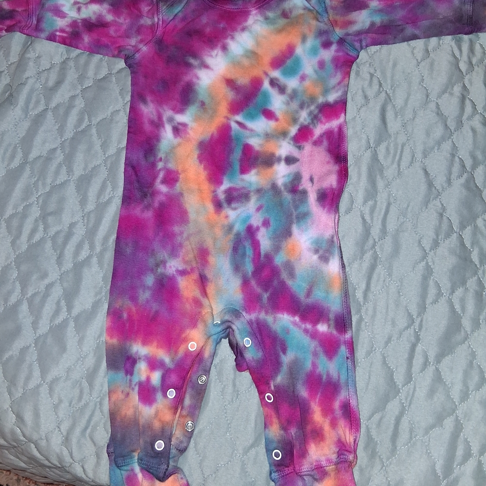 Rabbit Skins Tie-Dye Kids Footie